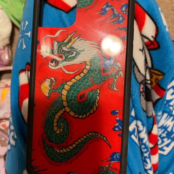 Wildflower Iphone 11 pro max case - Picture 1 of 2